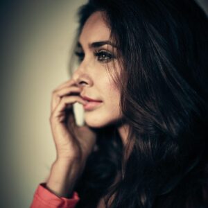 Lisa Ray Instagram - Hello everyone...my next #DNA column is out, and cue the country music, it's called #Homeless Read it here: http://www.dnaindia.com/lifestyle/column-homeless-writes-lisa-ray-2060434 Fab image by #RohanShresthra