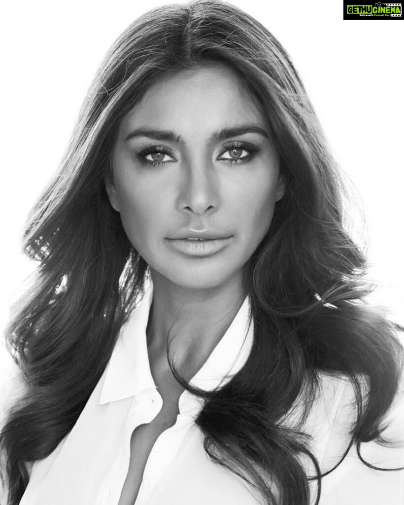 Actress Lisa Ray Instagram Photos and Posts – February 2021 Part 1 ...