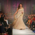 Lisa Ray Instagram – Debuted #LisaRay4SatyaPaul last year in NY for #TheSplendidIndianCloset. Sending loads of luck for the second even bigger and better year of this fashion spectacle. Wish I could be there but Mumbai calling…