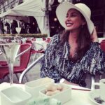 Lisa Ray Instagram – A digestif in #PiazzaSanMarco, the greatest Renaissance Square in the world, while the band plays on…#CafeQuadri #SanMarco #Venice