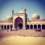 Lisa Ray Instagram - Jama Masjid in Delhi, built by Shah Jahan. Pigeons in foreground are NOT props. #incredibleindia