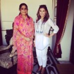 Lisa Ray Instagram - With the Maharana of Udaipur's right hand woman. An audience with Shriji today was a milestone moment. #Udaipur