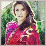 Lisa Ray Instagram – Wrapped up in Hope #Hopesari #lisaray4satyapaul #MirzaWanderingEye