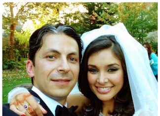 Lisa Ray Instagram - My everything. #HappyAnniversary