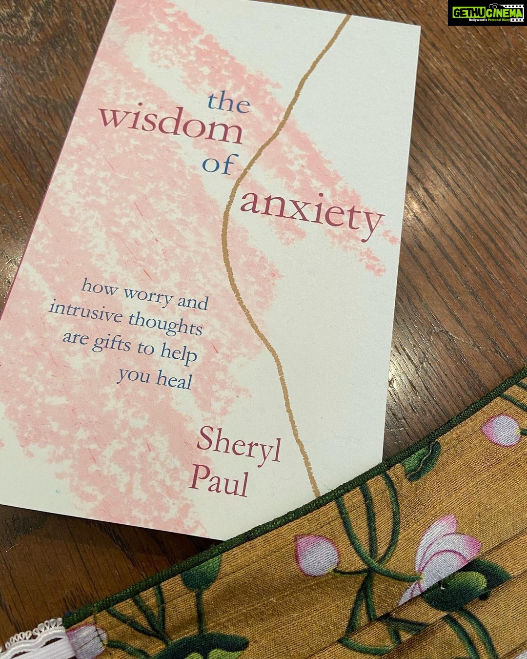 Lisa Ray Instagram - There are people in my life who are experiencing heightened levels of stress, fear and anxiety these days. I’ve bought copies of #thewisdomofanxiety to help them through this time. It also seems to be a collective experience, perhaps all those submerged parts of ourselves rushing to the surface in this time of uncertainty. What happens if we shift from a mindset of blame which sees anxiety as evidence of brokenness to recognising it as a signal - a clear bodily invitation to heal and renew your trust in your choices, self-image and core values? That’s what this book by Sheryl Paul does. I’ve wrestled with my own feelings of worthlessness and found ways to reframe anxiety and fear and stress- to invite them to my table for tea. That’s the result of years of introspection and self-development work which is not always pleasant but which has equipped me with the ability to sit with discomfort. Which means of course- the game is not about banishing those thoughts, or escape- hatching your life but embracing the fullness and wonder of a beautifully broken human experience. Let’s talk about our journeys with kindness, honesty and grace. Let’s be empathetic and kind to each other. Let’s be kind to ourselves.