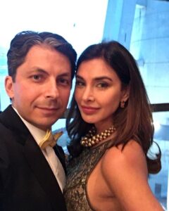 Lisa Ray Instagram - Kids: we used to go out...once upon a time. The end. #shortestfairytale