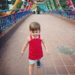 Lisa Ray Instagram - Sufi and the psychedelic bridge. #Singapore