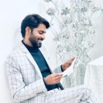 Ma Ka Pa Anand Instagram - When u can’t understand , jusst smmmiluuu