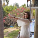 Madhuri Dixit Instagram – Not all who wander are lost…but I sure was 🤩

#TakeMeBackTuesday #TravelTuesday