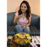 Madhuri Dixit Instagram – What a tasty farewell 😋 Aau jo. Until we meet again 🤗

#FridayMood #WorkDiaries