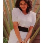 Madhuri Dixit Instagram – Beauty in bloom 🌼

#ThrowbackThursday #ThrowbackMemories