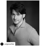 Mahesh Babu Instagram – Missed your post pack up shots!! Good to be back 😎 @avigowariker 🤗🤗👍🏻👍🏻

@thetyagiakshay @sallu.al 
Makeup courtesy K Pattabhi Ramarao

#Repost • @avigowariker #PostPackUpShot after a #PostCovidBreak with the SuperStar! @urstrulymahesh back to work with a smashing new look!!
@namratashirodkar
.
#MaheshBabu #BrandShoot #ShootModeOn #Bnwphoto