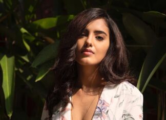 Malvika Sharma Instagram - Sun-kissed 🌞 📸 @nim.is.hh ❤️
