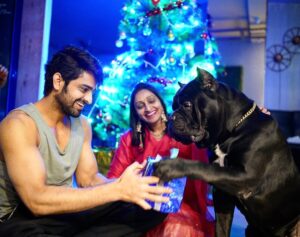 Naga Shaurya Instagram - Its Christmas time❄️☃️
Ending my Xmas with my two most favourites🎄❤️ #christmas2020 #familytime #merrychristmas
