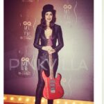 Nargis Fakhir Instagram – A lot of people didn’t get that it’s a rock n roll theme at GQ. I was totally channeling my inner Slash! #rock&roll #slash #music #gunsNroses