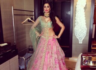 Nargis Fakhir Instagram - #AnushreeReddy #LFW Feeling like a princess!!!!!