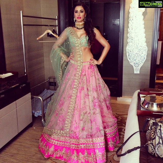 Nargis Fakhir Instagram - #AnushreeReddy #LFW Feeling like a princess!!!!!