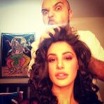 Nargis Fakhir Instagram – Head massage! @shaanmu headed to the launch for the Devil Song from #KICK