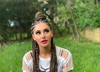Nargis Fakhir Instagram - Just taking a moment to appreciate nature. 🌲 🌸 #summer . . . . . . Makeup by @malihajkhan New York, New York