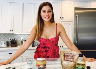 Nargis Fakhir Instagram - Hungry? Los Angeles, California