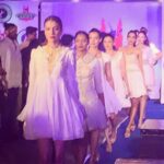 Natasha Suri Instagram – #khadi#show#avasahotel#tennisleague#models#designerwear#shravanramaswamy