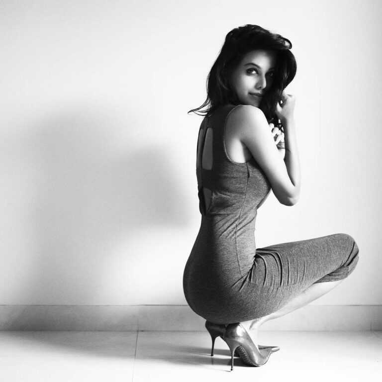 Natasha Suri Instagram -