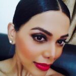 Natasha Suri Instagram - #showtime#bun#slickback#look#runway#