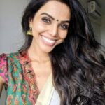 Natasha Suri Instagram – Sankranti finery!! I was mentally prepared for a lockdown extension. Were you?? #natashasuri #SareeLove