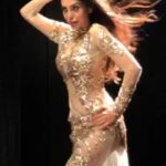 Natasha Suri Instagram - Trying to work my inner JLo..!! BTS of my music video #DilMangdi with Jazzy B & Apache Indian. Released 3 mths ago. Oh how I LOVE my job!! ❤ #NatashaSuri