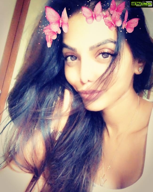 Natasha Suri Instagram - Oh hello there... #natashasuri