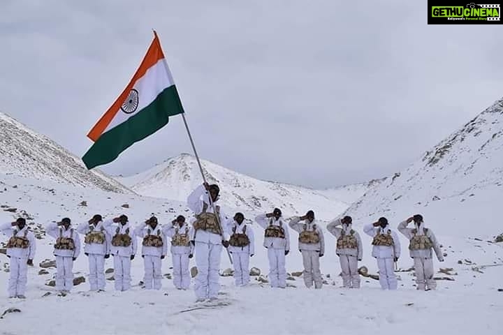 Natasha Suri Instagram - Happy Republic Day!!💗🙏🇮🇳 Salute to our defense forces!!