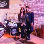 Natasha Suri Instagram - At the launch event of @jawamotorcycles in Mumbai!! Congratulations @bomanrustom on yet another feather in your cap!! The bikes look extraordinary!! @therajdeeps @atulkasbekar #jawamotorcycles #jawa #motorbikes Mehboob Studio