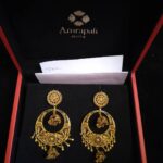 Natasha Suri Instagram - Received this Amrapali beauty in pure gold this Diwali morning. Love it. Exquisite jewellery can really make us women blush, and how!!! Must add how super easy & light these are on the earlobes. Can wear them for looong hours without them pulling you down & tiring you with its heavy weight! @amrapalijewels #Amrapalijewels #diwaligoodies #natashasuri
