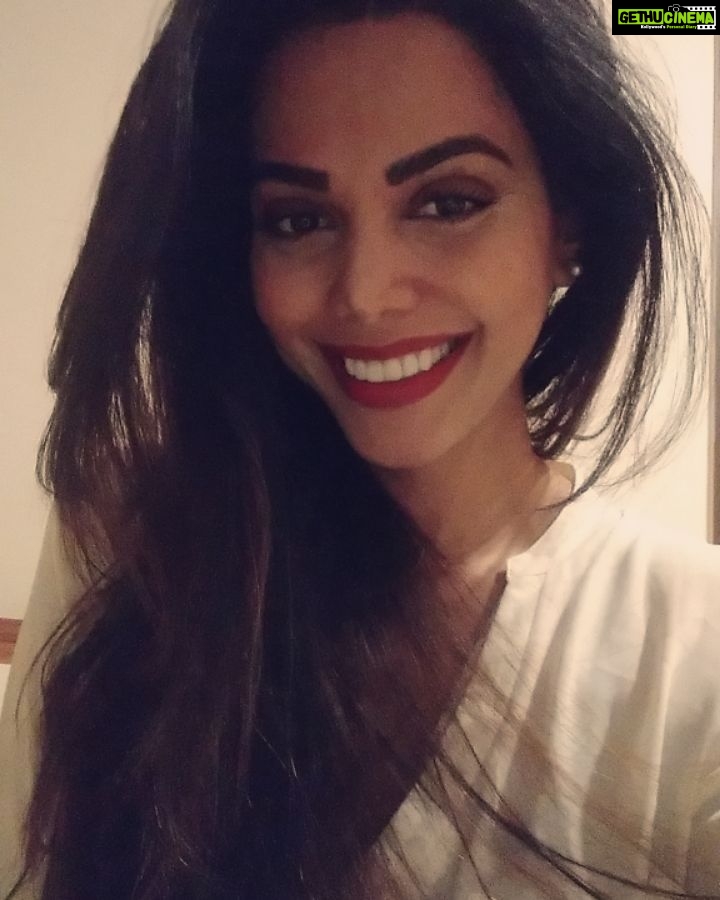 Natasha Suri Instagram - Diwali is around the corner!!!!!🤩💕❣️💥🌹 #natashasuri