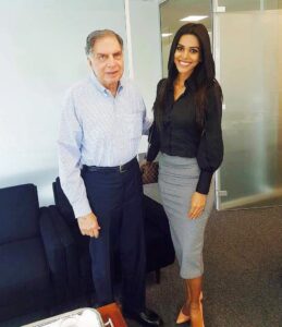 Natasha Suri Instagram - This inspirational gentleman!! Wonderful to meet & spend time with the noble & inspirational Mr Ratan Tata. So much to learn from him.❤️
#RatanTata #Sir #inspiration #natashasuri