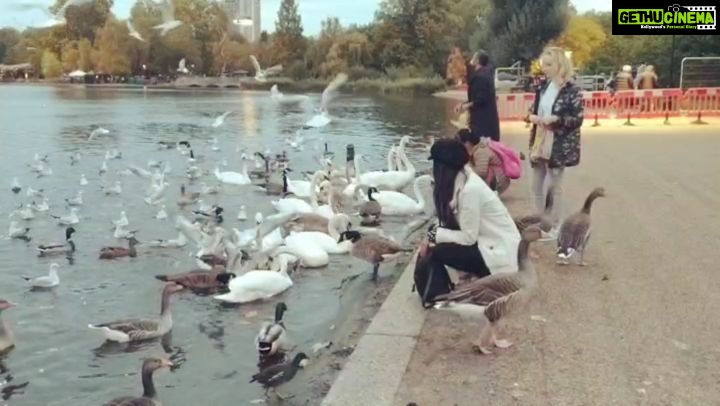 Natasha Suri Instagram - Nature loving!! #HydePark #London