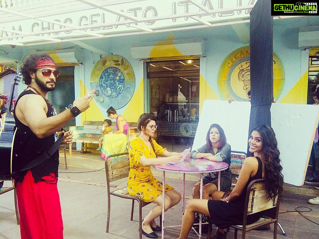 Natasha Suri Instagram - Shootmode in Goa for feature film #BhanuPriyaVirgin #GautamGulati #UrvashiRautela #NatashaSuri #AjayLohan