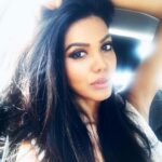Natasha Suri Instagram - #NatashaSuri When the sun shines out of you..!!