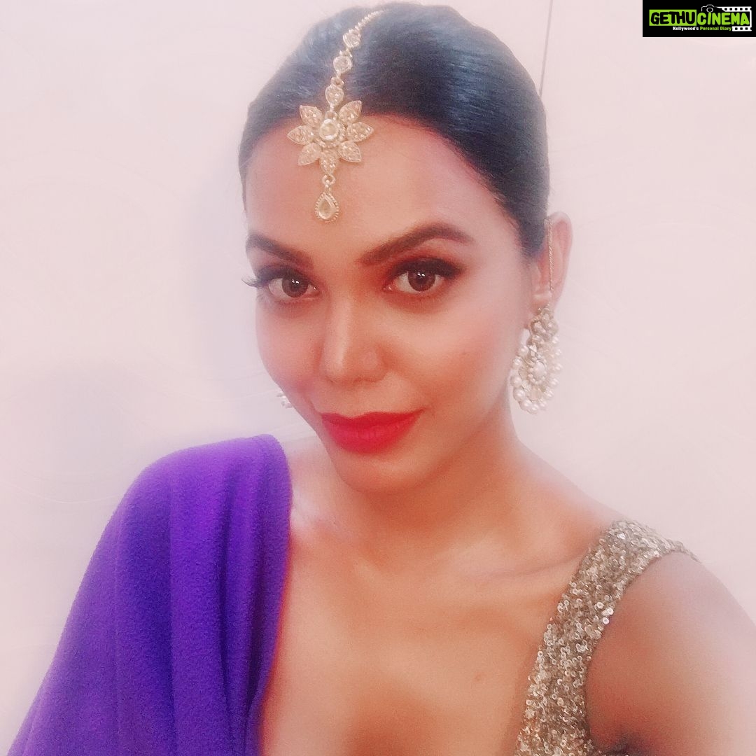 Natasha Suri Instagram - #Shootmode #Bollywood #NatashaSuri