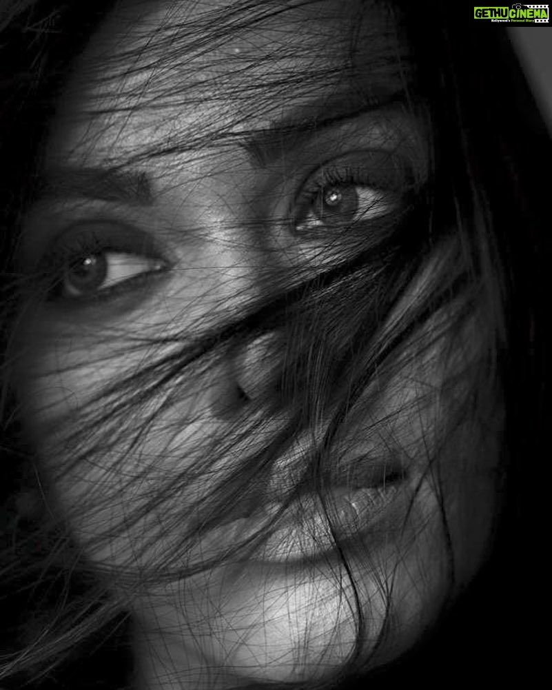 Natasha Suri Instagram - Mood. #natashasuri #actor