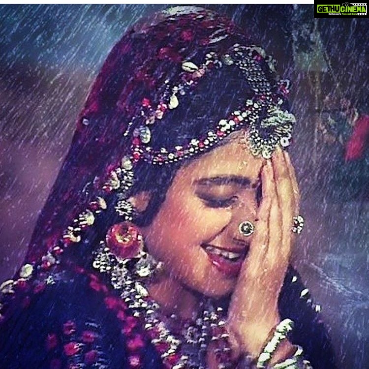 Natasha Suri Instagram - Strangely, just this morning I was thinking to myself about my mother being so young to pass away last year at only 57 yrs of age. And in a few minutes I learn that #Sridevi ji has untimely passed away at 55 yrs, inspite of being hale & hearty. Life is really uncertain. Live each day to the fullest. We dont know how much time we have. Gone too soon..You will be missed. RIP you legend of Indian Cinema!πβ€οΈπ