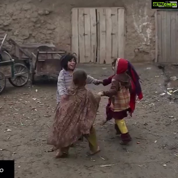 Natasha Suri Instagram - So beautiful...that children manage to find happiness ..inspite of any circumstances. #beautyoflife Repost from @natgeo using @RepostRegramApp - Video by @mmuheisen (Muhammed Muheisen) A group of Afghan refugee girls play in a slum on the outskirts of Islamabad, Pakistan. For more photos of the refugee crisis follow @mmuheisen and @everydayrefugees #everydayrefugees #muhammedmuheisen