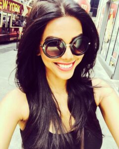 Natasha Suri Instagram - Hola..!!!💙