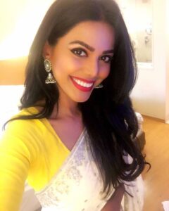 Natasha Suri Instagram - Hosted the Police Independence Day Concert in Aurangabad today! Was overwhelmed by the soulful performances of Mithoon, Shaan, KK & many more! Taj Aurangabad