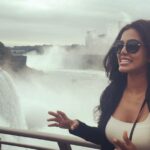 Natasha Suri Instagram - And I am at the stunning Niagara Falls in America..Oh such a beauty!#niagarafalls#wonderoftheworld