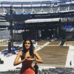 Natasha Suri Instagram – METLife stadium where IIFA 2017′ will be held, in New York! #workmode#iifa#iifa2017#iifa2017newyork#host#digitalshow#natashasuri