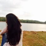 Natasha Suri Instagram - Reliving my childhood summer vacation memories, sitting by this lakeside, in this quaint village 'Ajgaon' in Goa!#sunset#goa#lakeside#nature