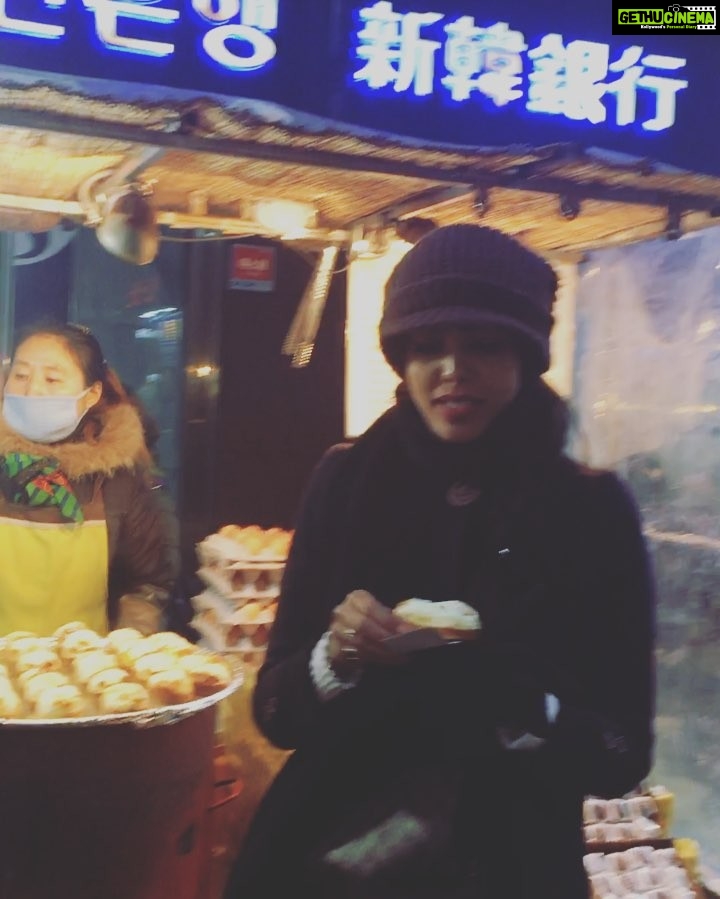 Natasha Suri Instagram - Throwback to South Korea!#foodie#foodlover#streetfood#localfood#traveldiaries#myongdongstreet