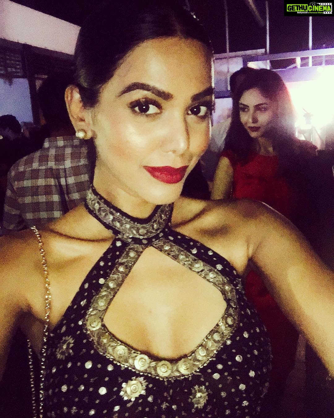 Natasha Suri Instagram - About last night! Times of India event! At St Regis! Wearing Ritu Kumar!