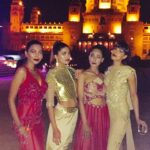 Natasha Suri Instagram - Delna Poonawala's Show at the Magnificent Umaid Bhavan Palace!#natashasuri#parvathyomanakuttan#ushoshisengupta#deeptigujral